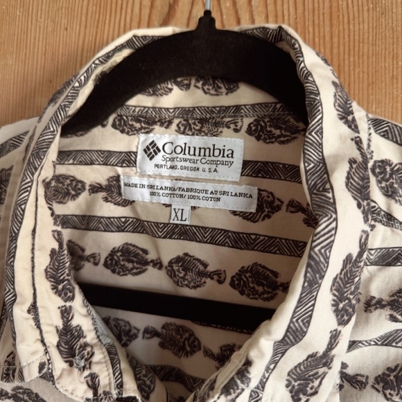 Sz XL Vtg Columbia Beige & Black Skeletal Flounder Button Down Fisherman Shirt - Picture 4 of 5
